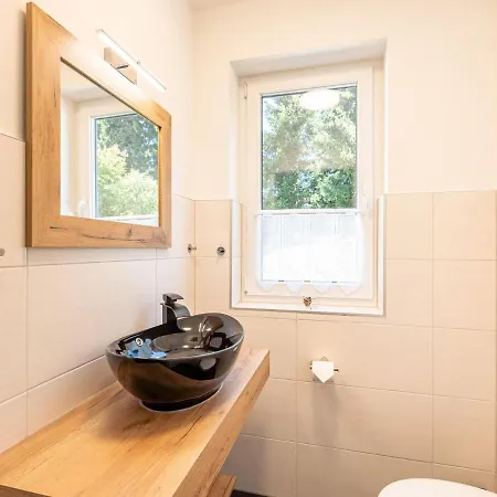 木屋 Arber In St Englmar With Its Own Hottube