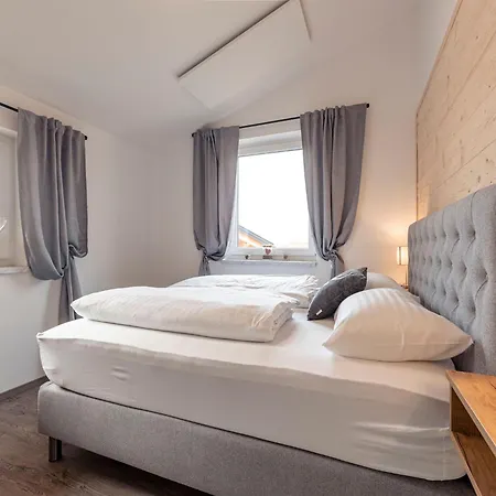 In St Englmar With Private Sauna & Hottub Chalet